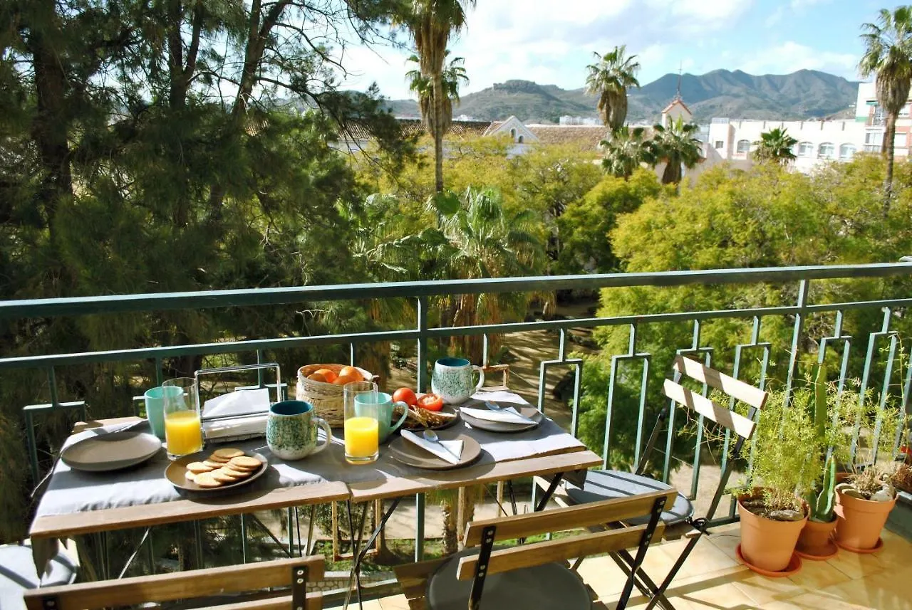 The Boho-Chic Oasis, Lovely City Center Apartment Málaga Spanje