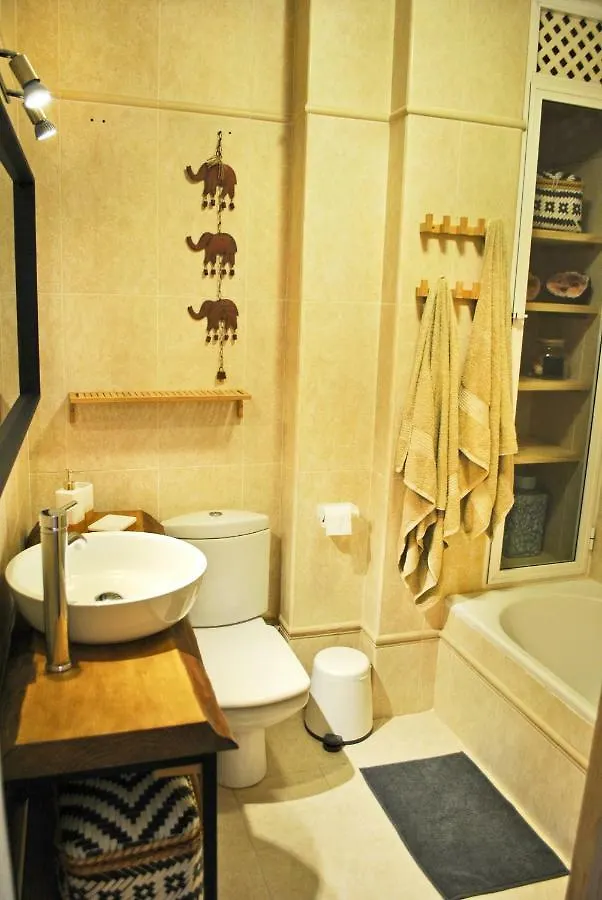 The Boho-Chic Oasis, Lovely City Center Apartment Málaga